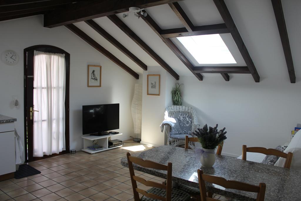 Casa Gialla Gordola Oda fotoğraf